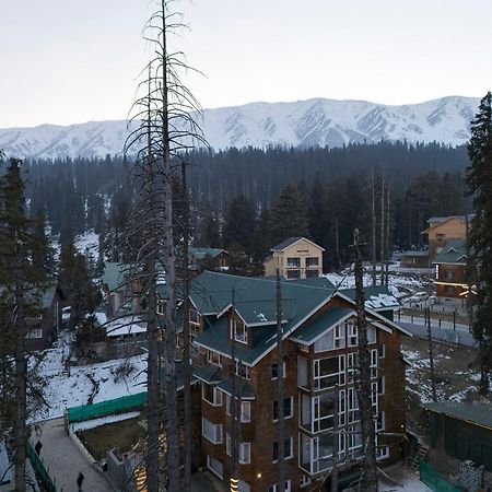 Hotel Pine Spring Gulmarg Exteriér fotografie