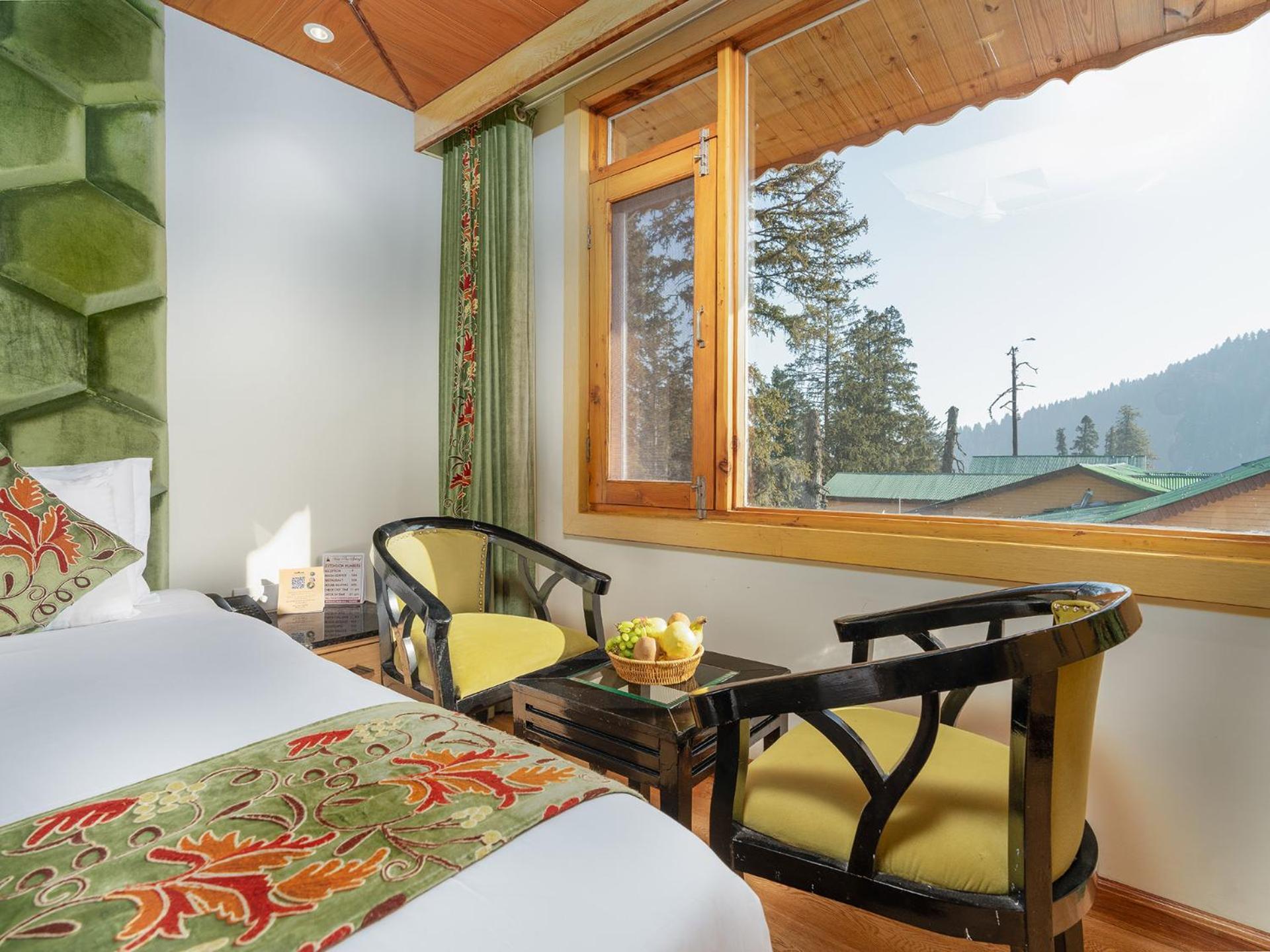 Hotel Pine Spring Gulmarg Exteriér fotografie
