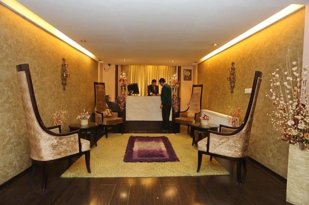 Hotel Pine Spring Gulmarg Exteriér fotografie